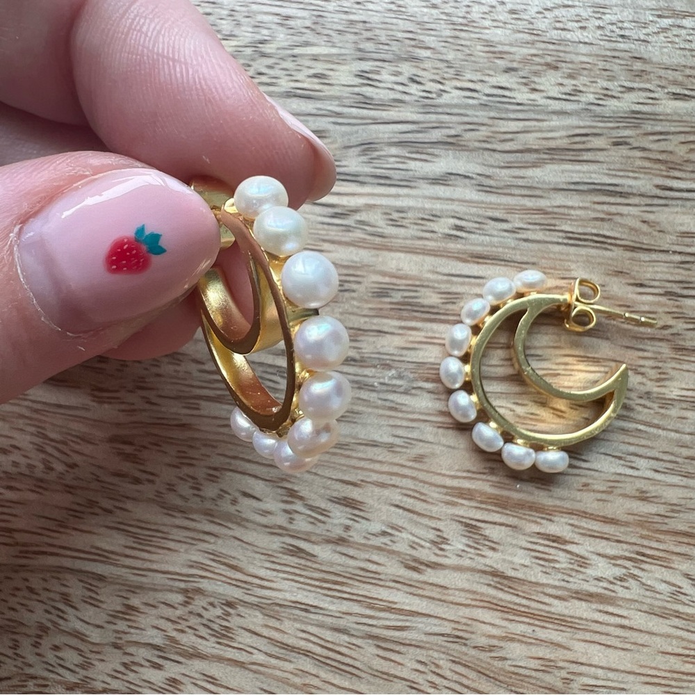 Pearl hoop earrings - Picture 2 of 4